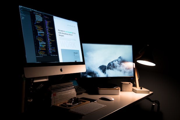 refonte site SEO préparée sur une maquette de site web